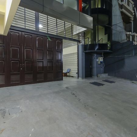 Reddoorz Near Harmoni Gajah Mada Hotel Jakarta Eksteriør billede