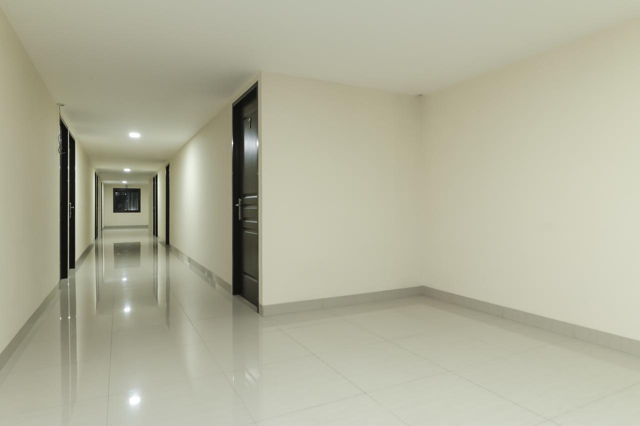 Reddoorz Near Harmoni Gajah Mada Hotel Jakarta Eksteriør billede